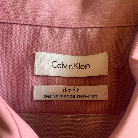 Calvin Klein Slim Fit Performance Button Up Dress Shirt, size medium (16, 34-35) - Picture 5 of 8